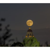 November full moon – Hoover tower